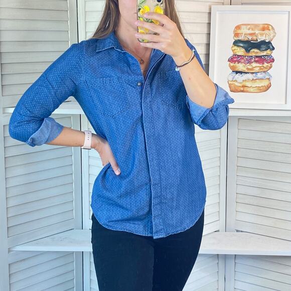 LC Lauren Conrad blue polkadot chambray button down shirt size medium - Picture 1 of 7